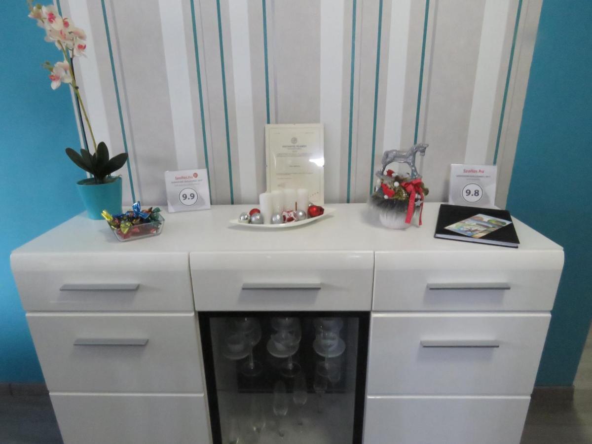 Szofi Apartman Hajdúszoboszló Exterior foto
